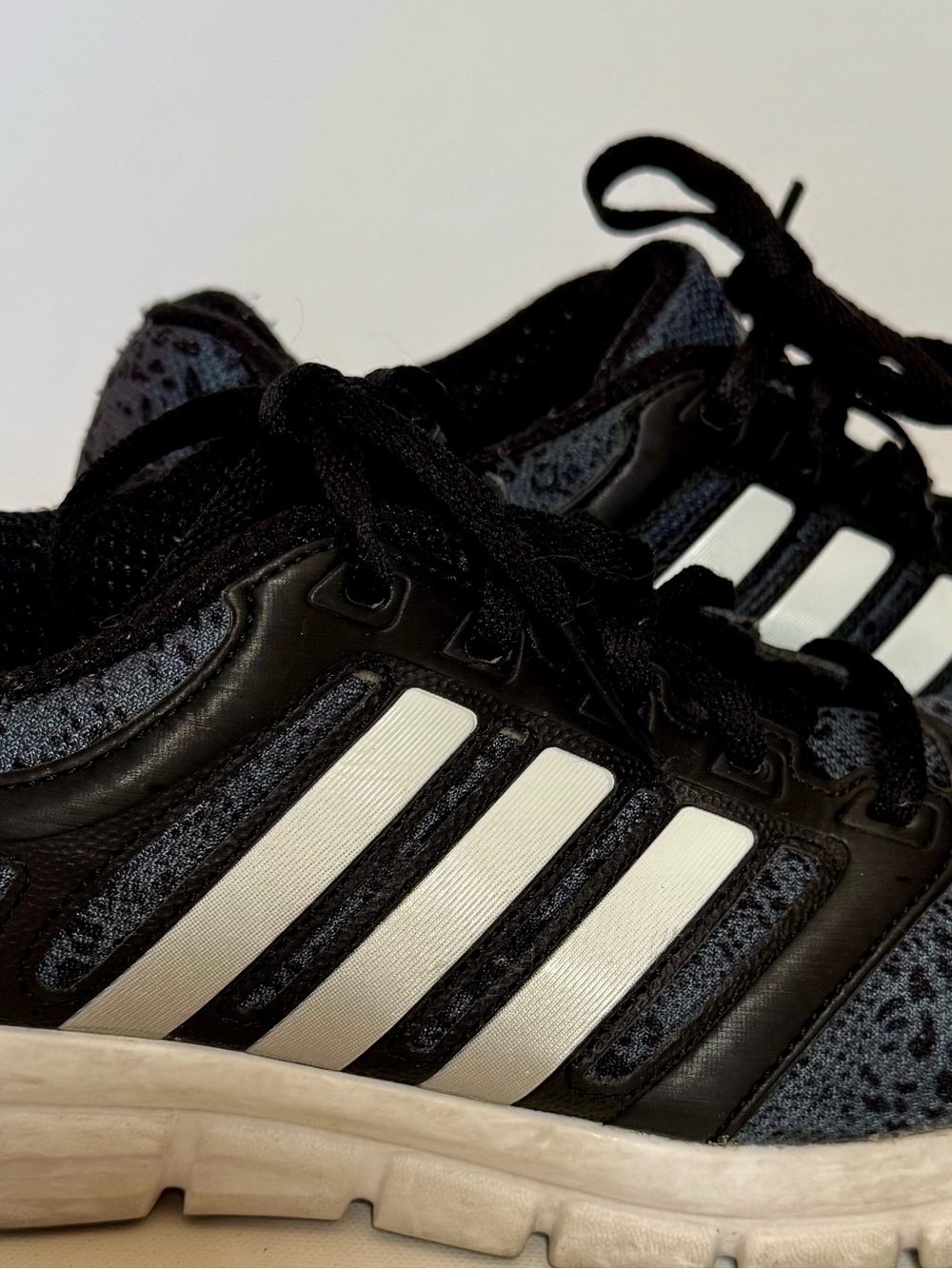 Adidas Women's Running Sneakers – Black & Gray Size 8